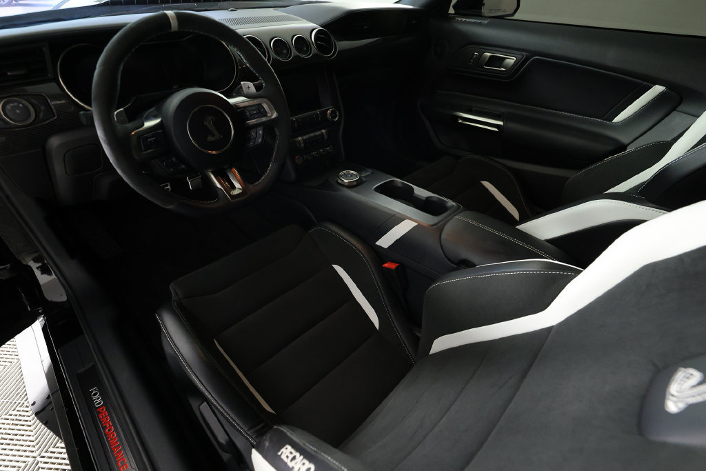 Used 2022 Ford Mustang Shelby GT500 w/ Carbon Fiber Track Pack RWD image 15