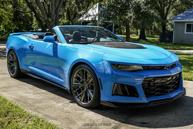 Used 2022 Chevrolet Camaro ZL1 RWD image 11