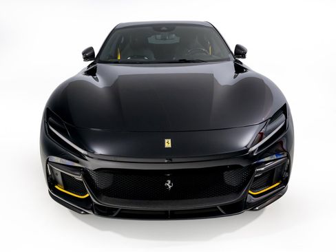 Used 2024 Ferrari Purosangue image 5