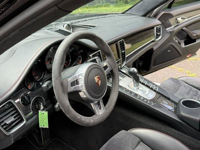 Used 2013 Porsche Panamera GTS AWD/4WD image 29