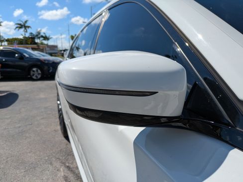 Used 2021 BMW 740i w/ M Sport Package image 11