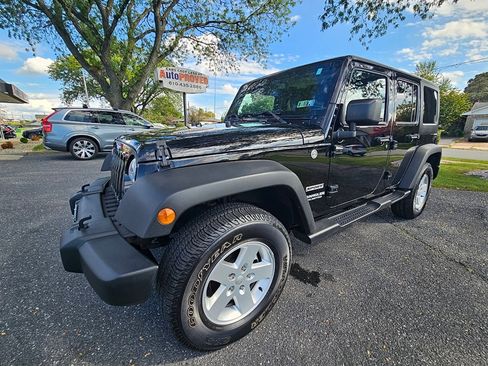 Used 2017 Jeep Wrangler Unlimited Sport w/ Quick Order Package 24S image 3