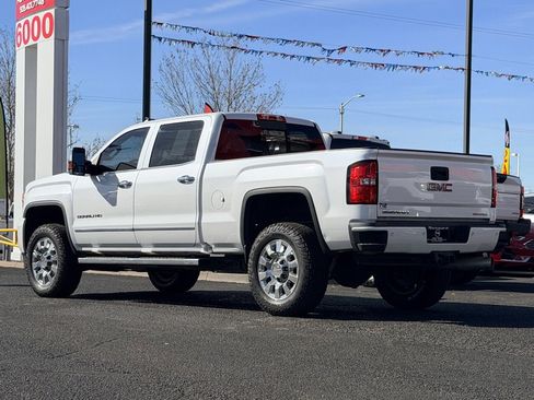 Used 2018 GMC Sierra 2500 Denali w/ Duramax Plus Package image 32