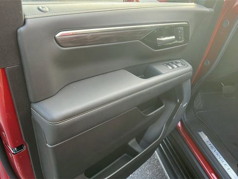 New 2025 Chevrolet Tahoe Premier image 11