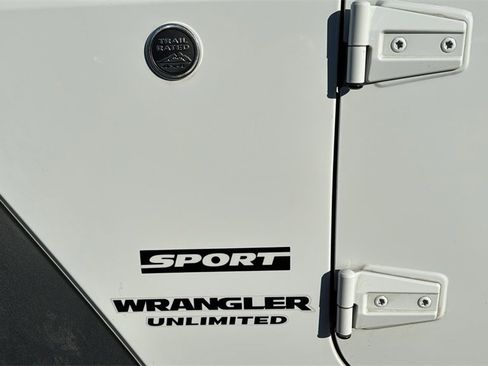 Used 2017 Jeep Wrangler Unlimited Sport w/ Connectivity Group image 7