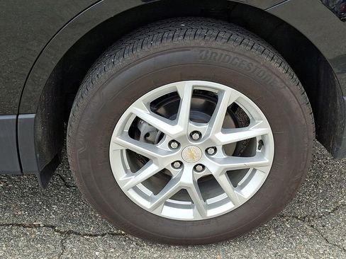 Used 2023 Chevrolet Equinox LT AWD/4WD image 12