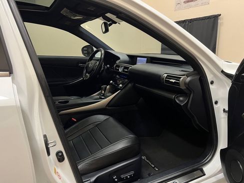 Used 2014 Lexus IS 350 w/ F Sport Package RWD image 26