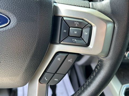 Used 2020 Ford F350 Lariat w/ Lariat Ultimate Package AWD/4WD image 19
