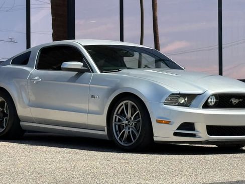 Used 2013 Ford Mustang GT Premium w/ Brembo Brake Pkg image 17