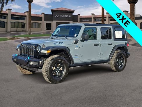 Used 2024 Jeep Wrangler Willys image 4