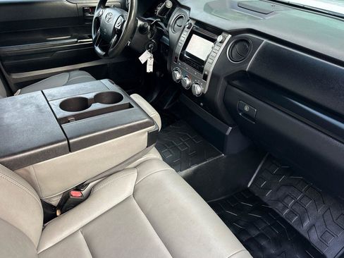 Used 2019 Toyota Tundra SR image 15