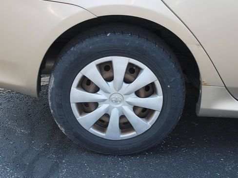 Used 2009 Toyota Corolla LE w/ All Weather Guard Pkg FWD image 8