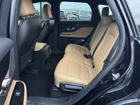 Used 2022 Lincoln Corsair Reserve image 14