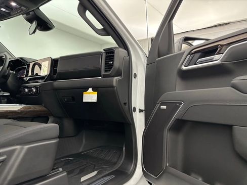 New 2026 GMC Sierra 1500 Elevation image 30