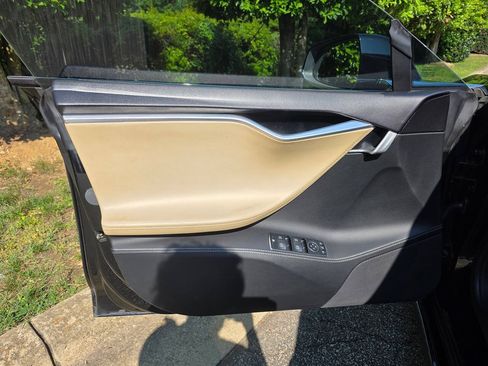 Used 2014 Tesla Model S P85 RWD image 9