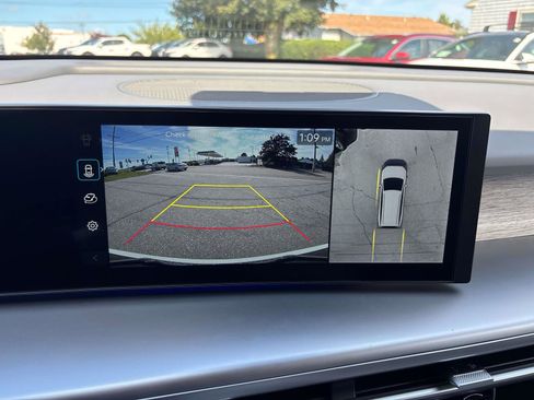 New 2026 Hyundai Ioniq 9 SEL image 13