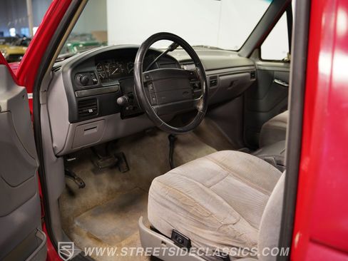 Used 1994 Ford F150 XLT image 4