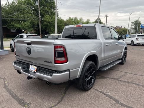 Used 2022 RAM 1500 Laramie AWD/4WD image 7