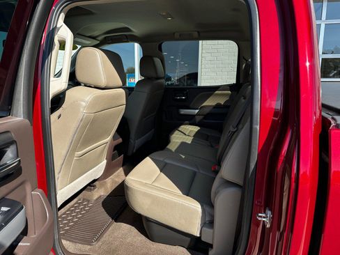 Used 2018 Chevrolet Silverado 1500 LTZ Z71 image 21