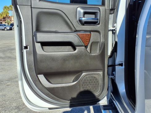 Used 2019 GMC Sierra 2500 SLE image 19