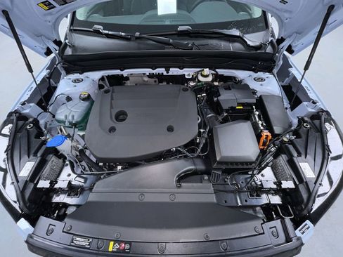 New 2026 Volvo XC40 B5 Plus w/ Protection Package Premier image 7