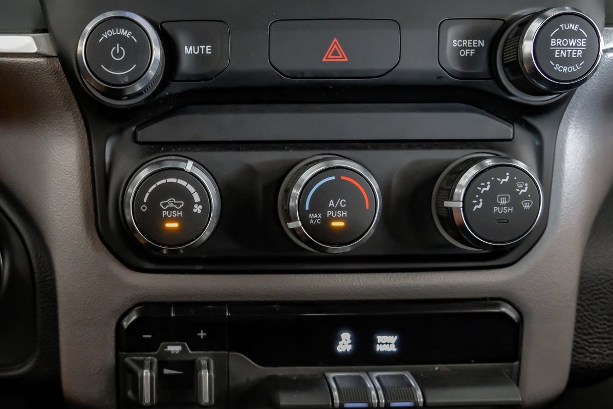 Used 2024 RAM 2500 Big Horn AWD/4WD image 27