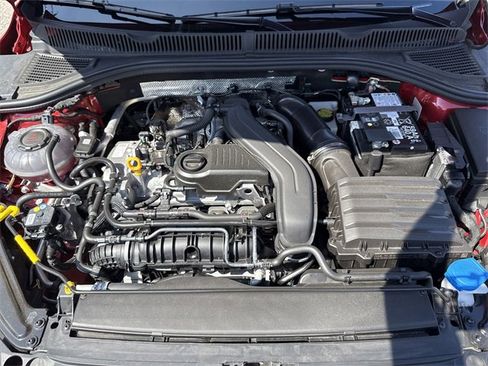 Used 2025 Volkswagen Jetta SE w/ Sunroof Package image 26