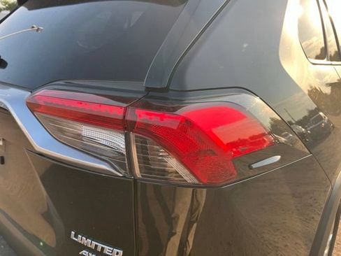 Used 2019 Toyota RAV4 Limited w/ Advanced Technology Package AWD/4WD image 12