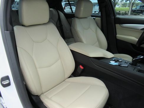 Used 2023 Cadillac CT5 Luxury RWD image 9