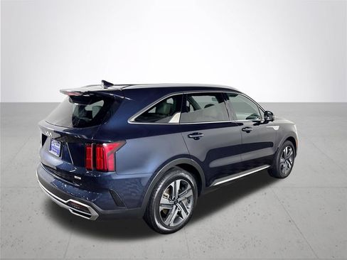 Certified 2023 Kia Sorento SX Prestige AWD/4WD image 7