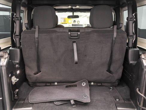 Used 2023 Jeep Wrangler Sport AWD/4WD image 32
