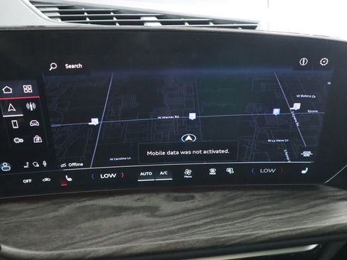 Used 2025 Audi Q5 2.0T Premium w/ Convenience Package image 17