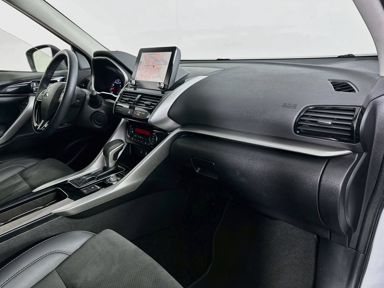 Used 2025 Mitsubishi Eclipse Cross SE AWD/4WD image 27