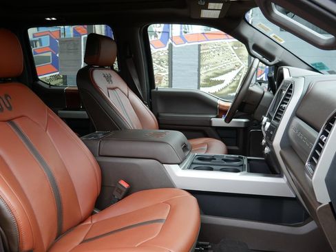 Used 2021 Ford F450 King Ranch w/ King Ranch Ultimate Package AWD/4WD image 13