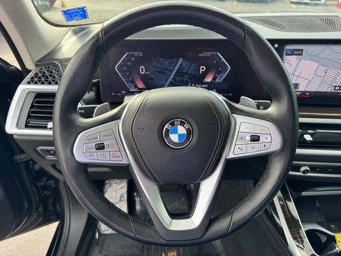 Used 2023 BMW X7 xDrive40i image 22