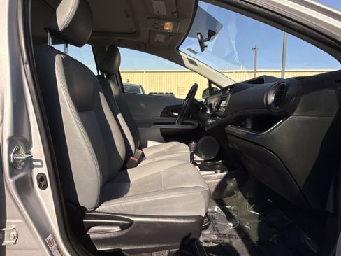 Used 2014 Toyota Prius C Four image 22