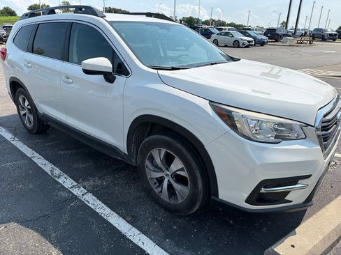 Used 2019 Subaru Ascent Premium AWD/4WD image 3