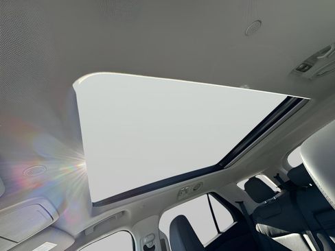 New 2026 Ford Explorer Active w/ Active Comfort Package AWD/4WD image 16