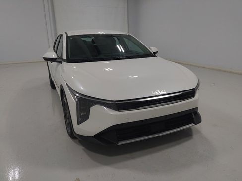 Used 2025 Kia K4 EX FWD image 14