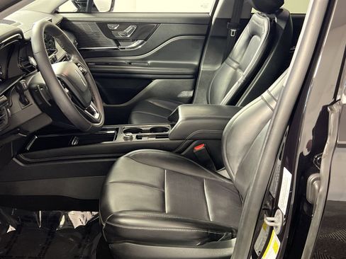 Used 2022 Lincoln Corsair AWD w/ Equipment Group 101A image 11