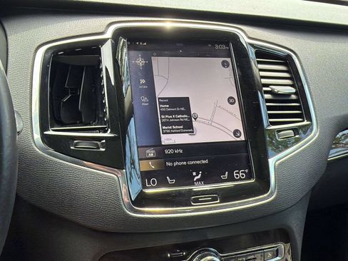 Used 2017 Volvo XC90 T6 Momentum w/ Vision Package AWD/4WD image 18