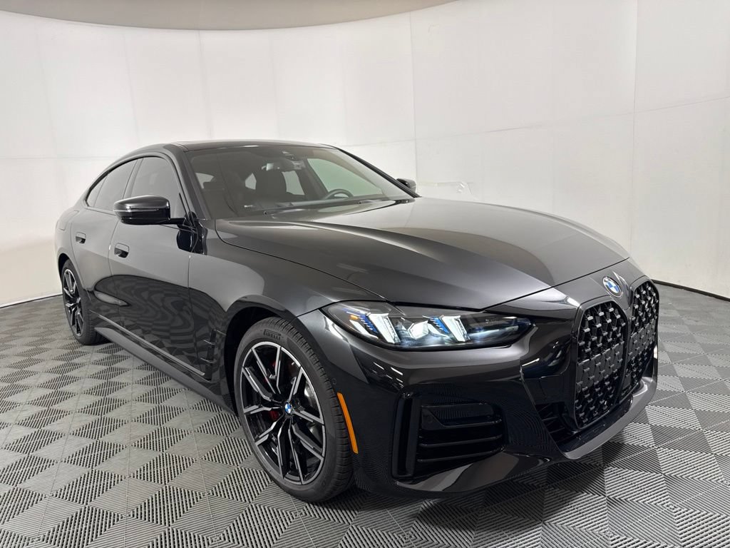 New 2026 BMW 430i xDrive w/ M Sport Package AWD/4WD image 3