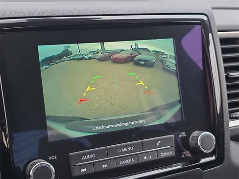 Used 2022 Nissan Frontier SV image 21