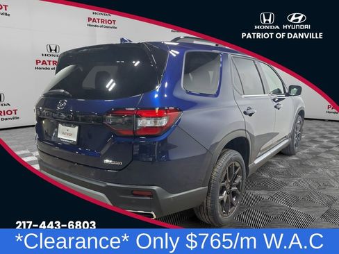 New 2025 Honda Pilot Touring image 5