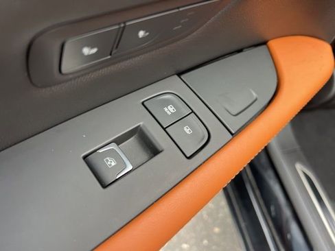 Used 2018 Cadillac CT6 Premium Luxury w/ Super Cruise Package image 36