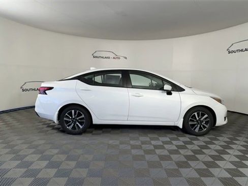 Certified 2025 Nissan Versa SV w/ Trunk Package image 9