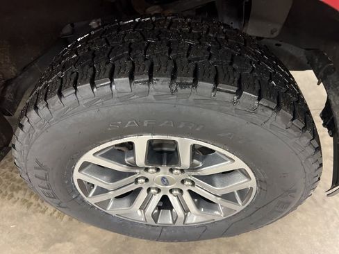 Used 2021 Ford F150 Lariat w/ Equipment Group 501A Mid image 18