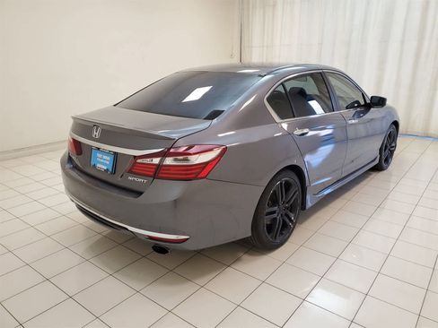 Used 2016 Honda Accord Sport image 22