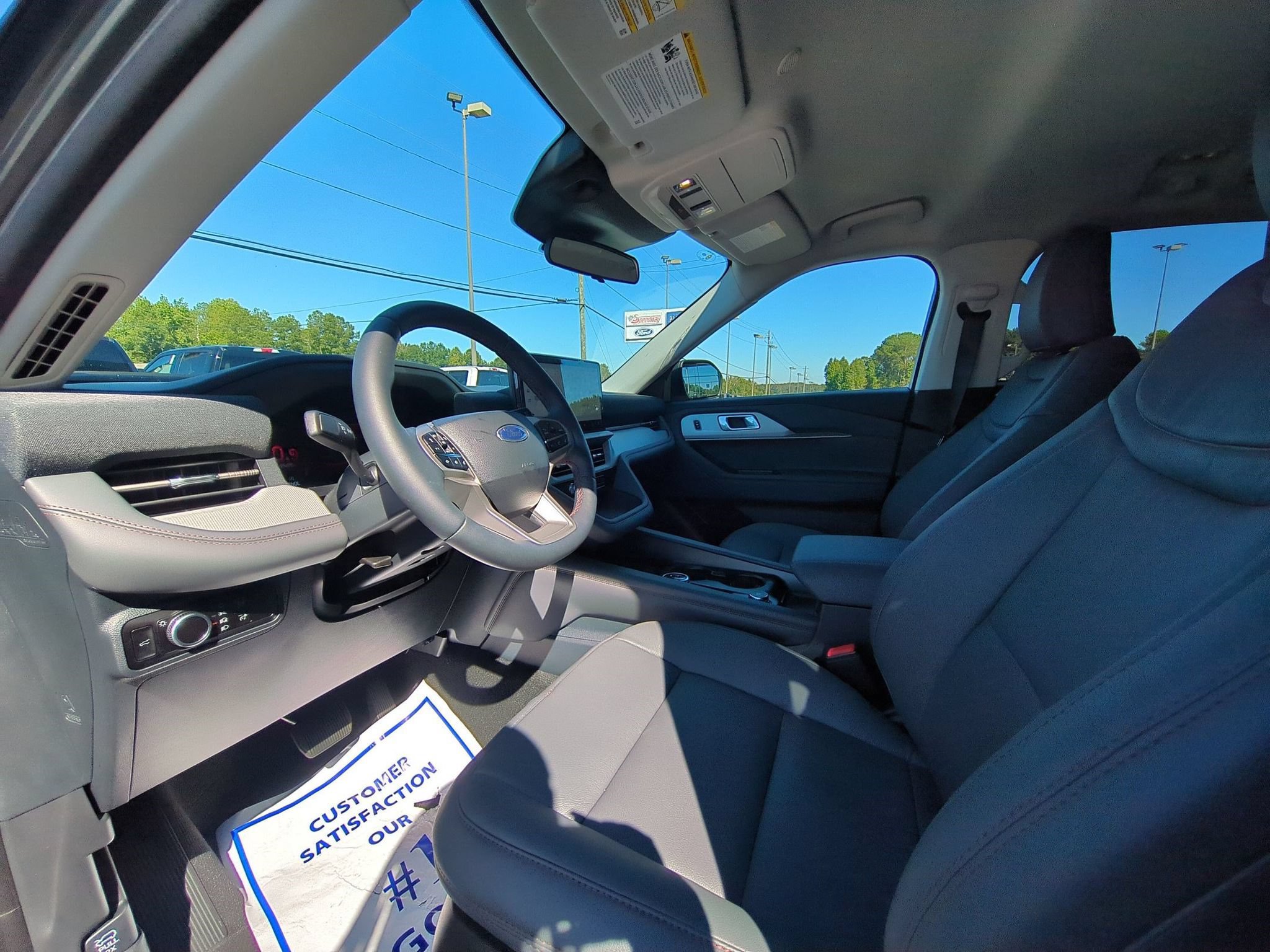 Certified 2026 Ford Explorer Active RWD image 13