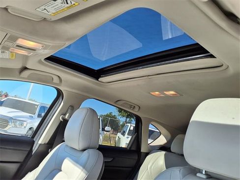 Used 2022 MAZDA CX-5 AWD 2.5 S w/ Preferred Package image 5